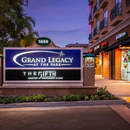 Grand Legacy At The Park Hotel Anaheim Exterior foto
